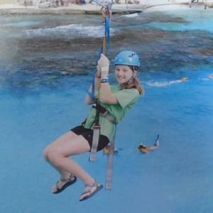 Meet your Posher, Izzy